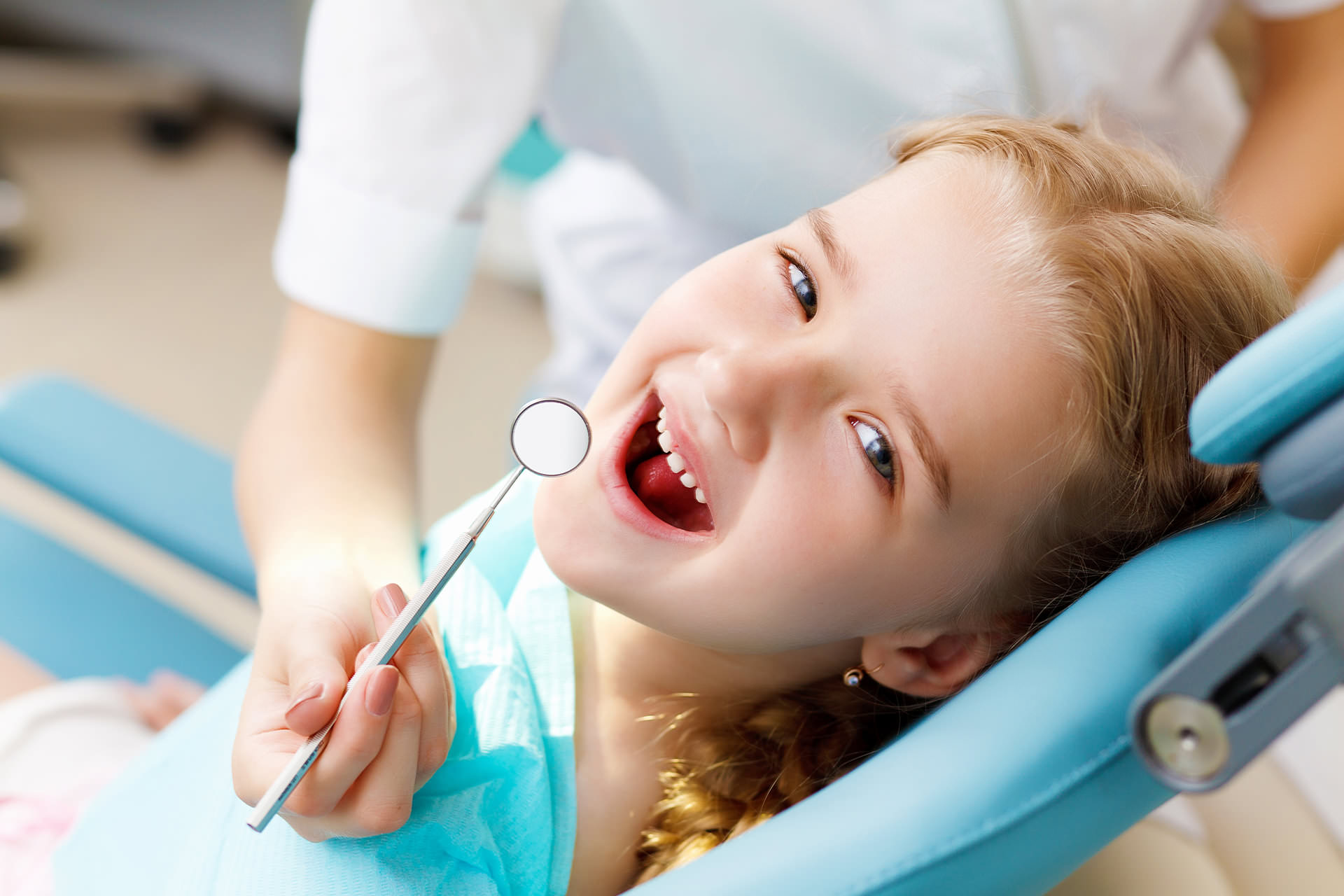 Best Dentist for Kids Dental Care in Kanpur